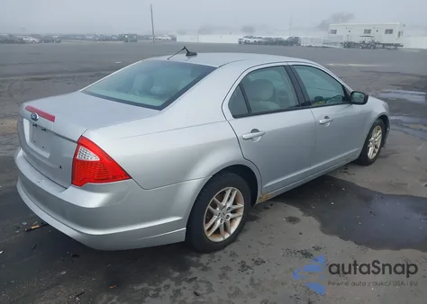 2012 Ford Fusion S из США, поврежденный, VIN 3FAHP0GA6CR184934